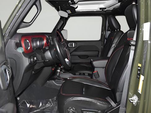 Used 2021 Jeep Wrangler Unlimited Rubicon w/ Dual Top Group AWD/4WD image 11
