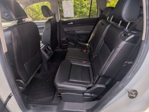 Used 2023 Volkswagen Atlas SE w/ Panoramic Sunroof Package image 22