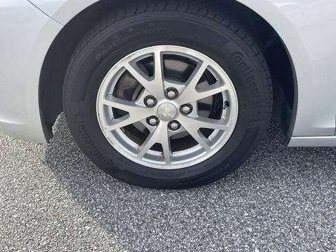 Used 2014 Chevrolet Malibu LS FWD image 9