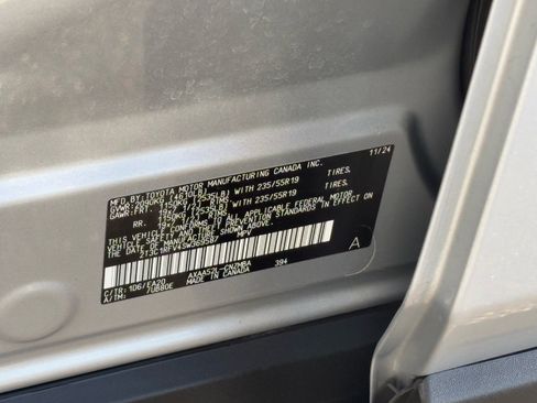 Certified 2025 Toyota RAV4 XLE Premium image 30