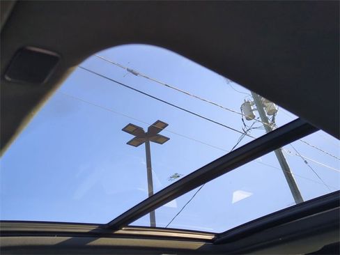 Used 2021 Chevrolet Tahoe LT w/ LT Signature Package image 19