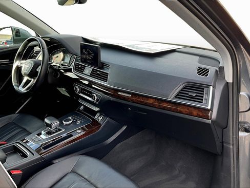 Used 2019 Audi Q5 2.0T Premium w/ Convenience Package image 15