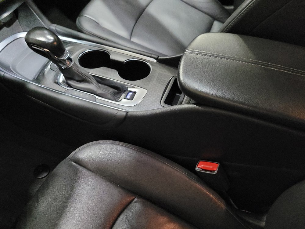 Used 2022 Chevrolet Malibu LT w/ Leather Package FWD image 26