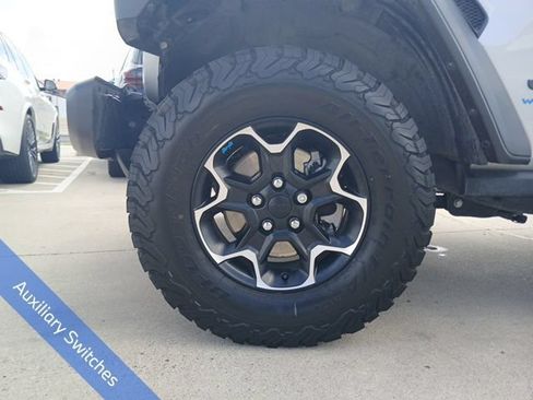 Used 2023 Jeep Wrangler Unlimited Rubicon 4xe AWD/4WD image 5