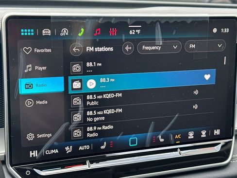 New 2026 Volkswagen Tiguan SE image 17