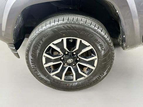 Used 2020 Toyota Tacoma TRD Sport RWD image 8