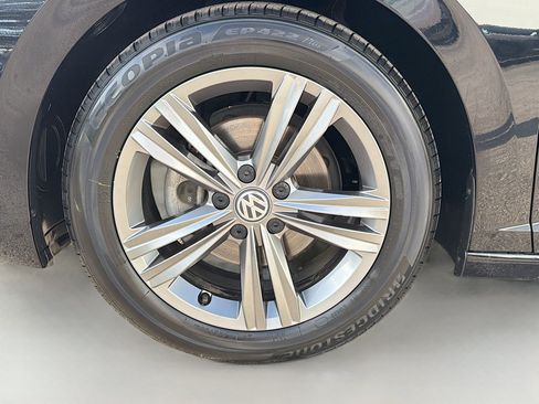 Used 2020 Volkswagen Jetta R-Line FWD image 39