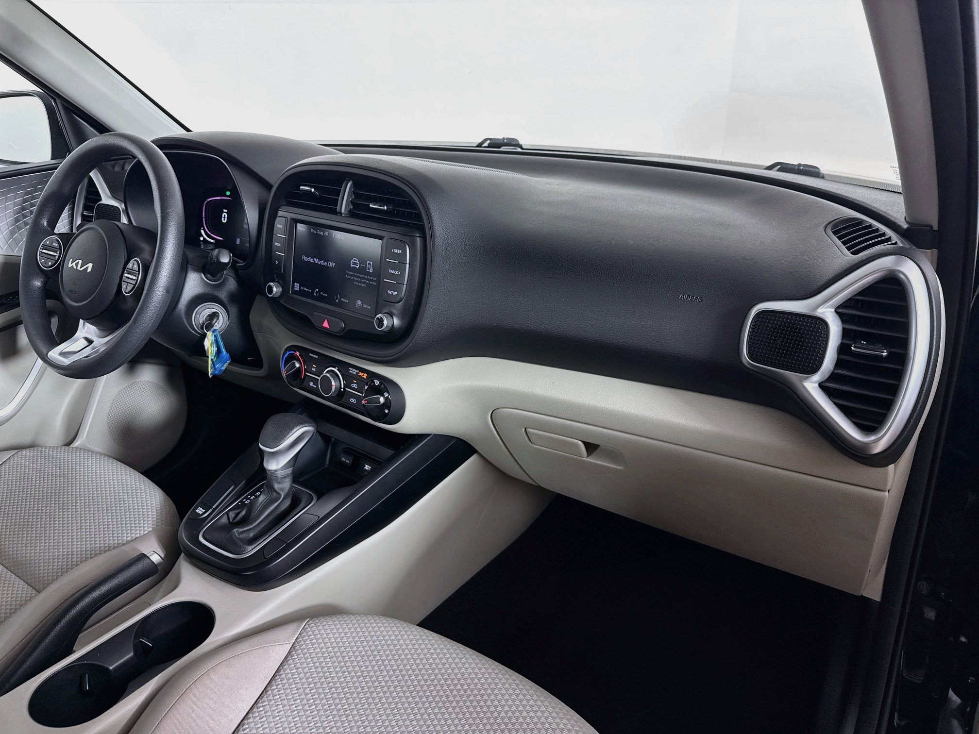 Used 2024 Kia Soul LX FWD image 34