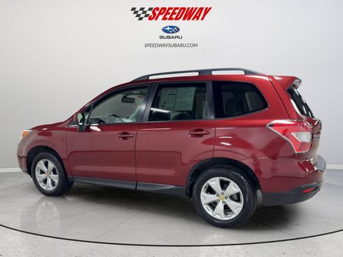 Used 2016 Subaru Forester 2.5i Limited AWD/4WD image 9