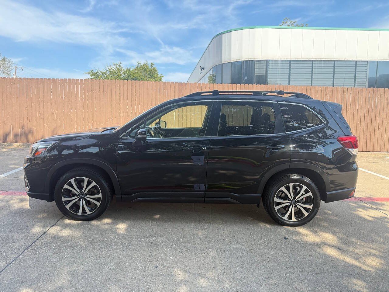 Used 2020 Subaru Forester Limited w/ Popular Package #3 AWD/4WD image 3