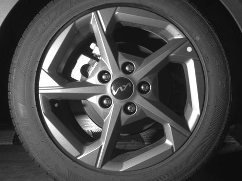 Used 2025 Kia K4 LXS image 15