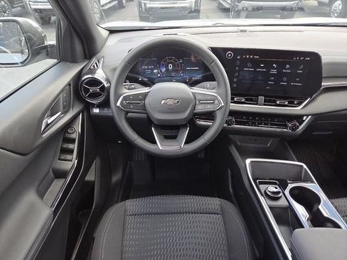 New 2026 Chevrolet Equinox LT w/ Midnight Edition FWD image 29
