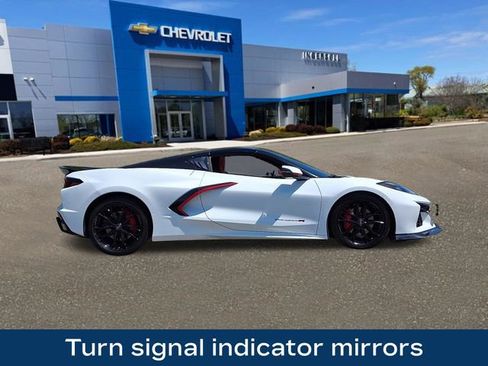 Used 2023 Chevrolet Corvette Stingray Coupe RWD image 25
