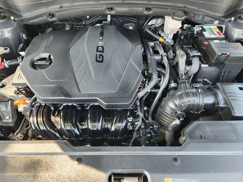 Used 2023 Kia Sportage EX FWD image 33