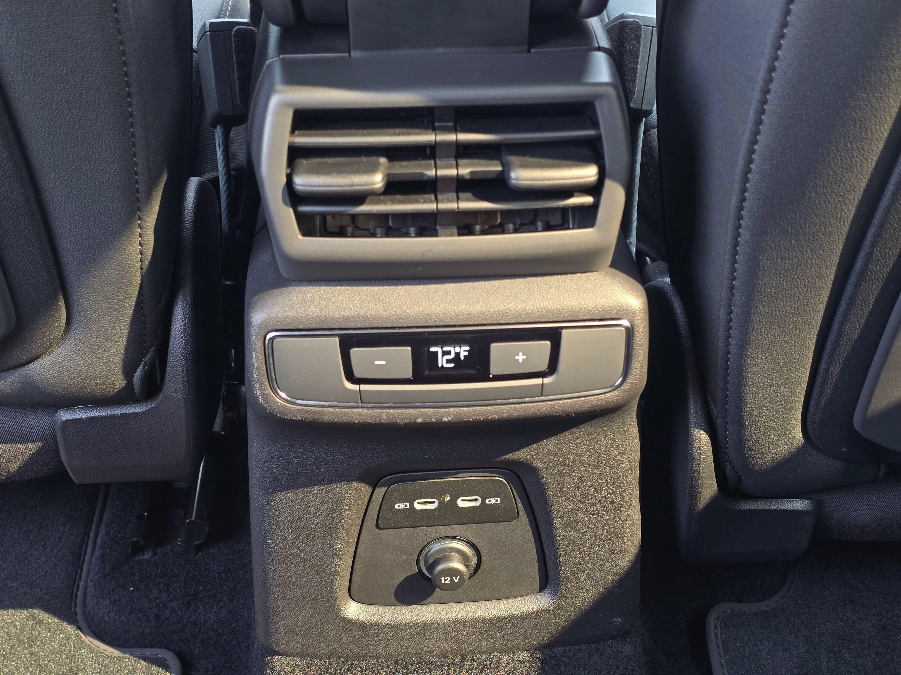 Used 2023 Audi Q4 e-tron Premium Plus w/ Premium Plus AWD/4WD image 17