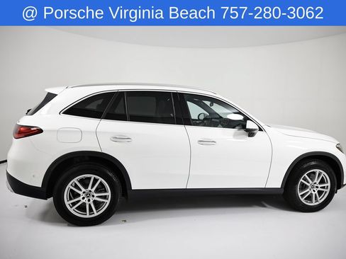Used 2025 Mercedes-Benz GLC 300 4MATIC image 8