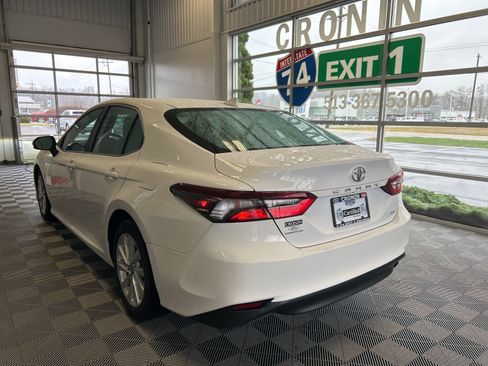 Used 2024 Toyota Camry LE image 4
