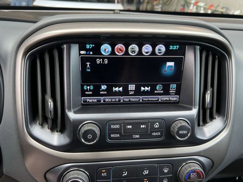 Used 2018 Chevrolet Colorado Z71 AWD/4WD image 26