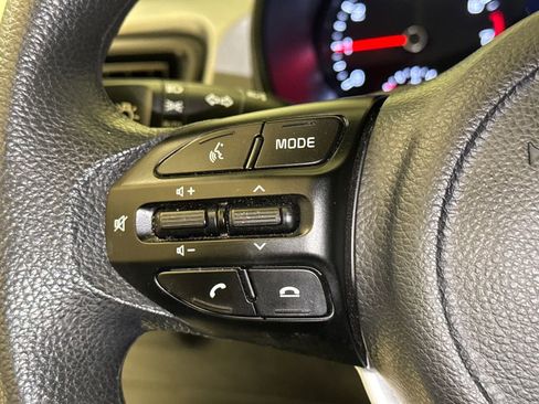 Used 2022 Kia Rio S image 29