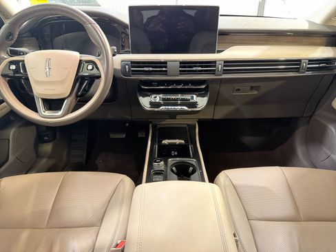 Used 2024 Lincoln Corsair Reserve image 22