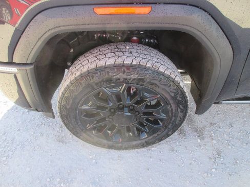 New 2026 GMC Sierra 2500 Denali Ultimate image 13