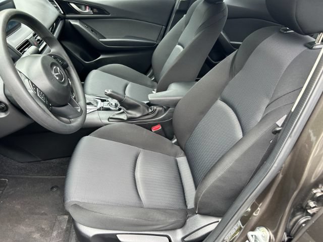 Used 2015 MAZDA MAZDA3 i Sport FWD image 9