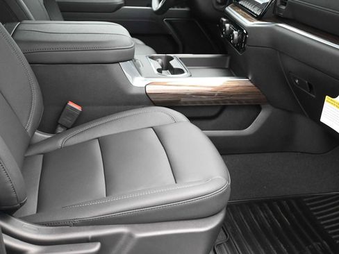 Used 2026 Chevrolet Silverado 2500 LT w/ Trail Boss Package image 24