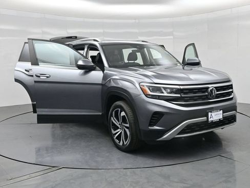 Used 2023 Volkswagen Atlas SEL AWD/4WD image 37