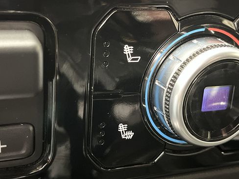 Certified 2022 GMC Sierra 1500 Elevation w/ Preferred Package image 24