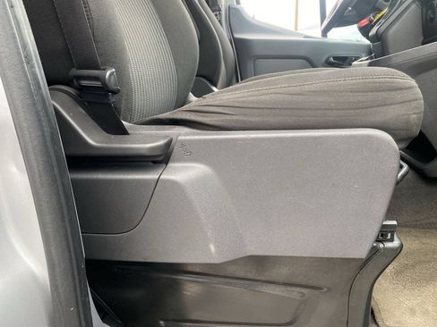 Used 2018 Ford Transit 350 XLT RWD image 30