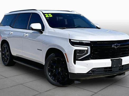 Used 2025 Chevrolet Tahoe RST w/ RST Capability Package AWD/4WD image 3