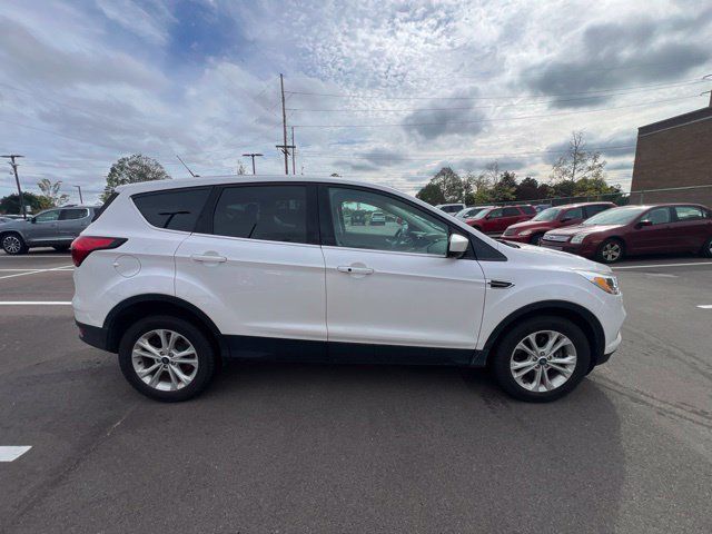 Used 2019 Ford Escape SE AWD/4WD image 4