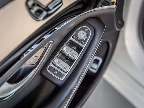 Used 2018 Mercedes-Benz S 560 4MATIC Sedan image 56