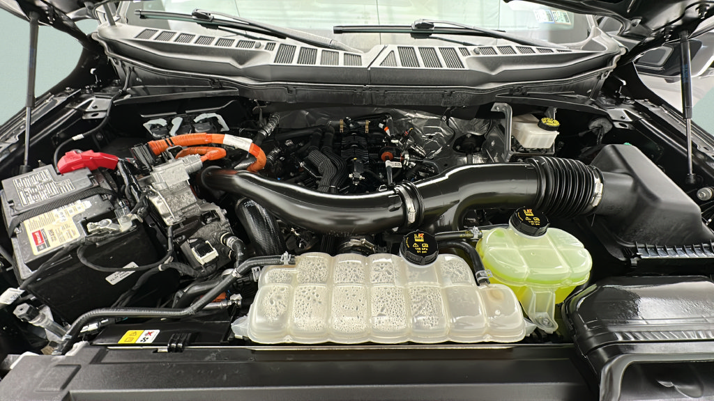 Used 2024 Ford F150 Lariat AWD/4WD image 24