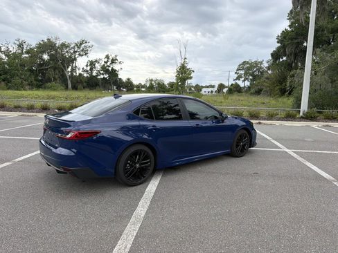Used 2026 Toyota Camry SE FWD image 3