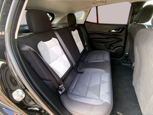 Used 2025 Chevrolet Trax LS FWD image 20