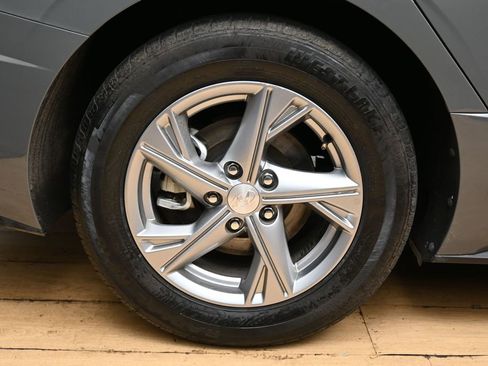 Used 2022 Hyundai Sonata SE w/ Cargo Package FWD image 13