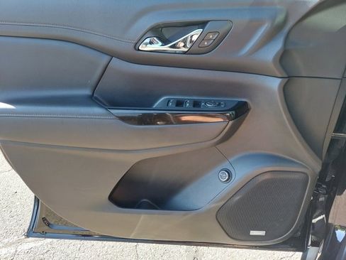 Used 2020 GMC Acadia AT4 image 40