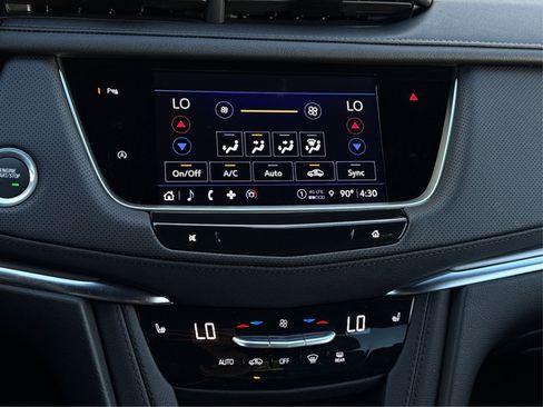 New 2025 Cadillac XT5 Luxury image 26