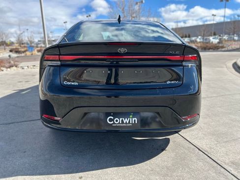 Used 2023 Toyota Prius XLE image 7