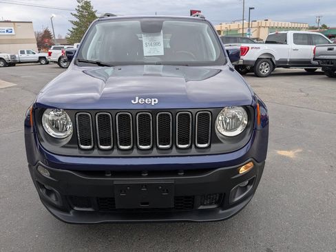 Used 2018 Jeep Renegade Latitude w/ UConnect 8.4 Nav Group image 2