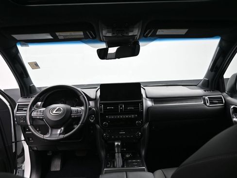 Used 2022 Lexus GX 460 w/ Black Line Special Edition AWD/4WD image 33