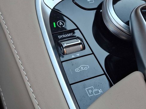 Used 2019 Mercedes-Benz S 560 4MATIC Sedan image 26