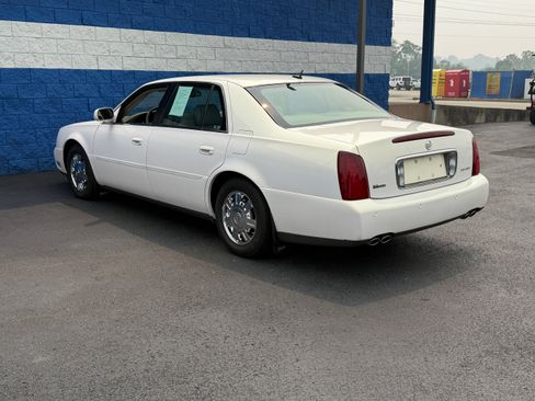 Used 2005 Cadillac De Ville w/ Limited Edition Package FWD image 7