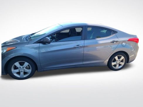 Used 2012 Hyundai Elantra GLS w/ Preferred Pkg 3 FWD image 2