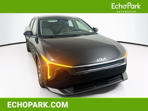 Used 2025 Kia K4 FWD image 1