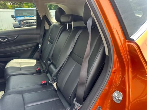Used 2017 Nissan Rogue SL AWD/4WD image 15