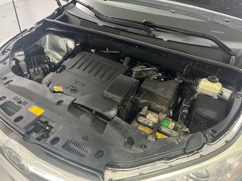 Used 2015 Toyota Highlander Limited Platinum image 18