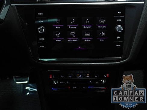 Used 2024 Volkswagen Tiguan SE R-Line AWD/4WD image 18