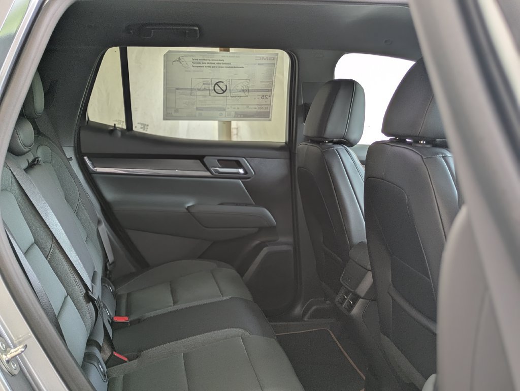 New 2026 GMC Terrain AT4 AWD/4WD image 39